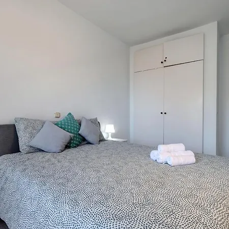 095 - Bright & Comfortable Holiday With Water Park & Sea Views Apartment Benalmadena