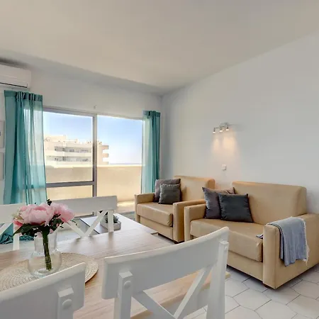 Apartment 095 - Bright & Comfortable Holiday With Water Park & Sea Views *