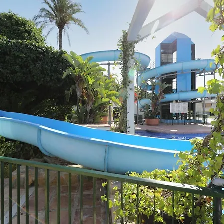 095 - Bright & Comfortable Holiday With Water Park & Sea Views Apartment *