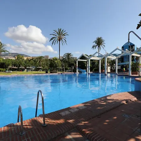 095 - Bright & Comfortable Holiday With Water Park & Sea Views