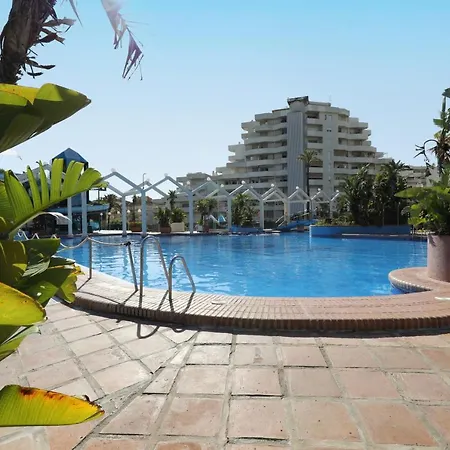 095 - Bright & Comfortable Holiday With Water Park & Sea Views *