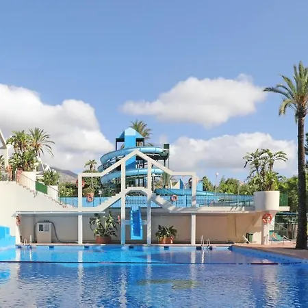 095 - Bright & Comfortable Holiday With Water Park & Sea Views Apartment *